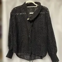 黒のレースカーディガン