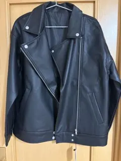 ブラック フェイクレザー ライダースジャケット