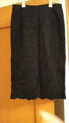 gu レースタイトスカート