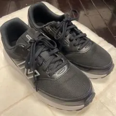 New Balance スニーカー