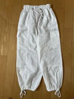ホワイト ワークパンツ ドローストリング付き