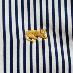 新品未使用　grin グリン　おすまし猫刺繍　ストライプ　ネイビー　半袖シャツのサムネイル