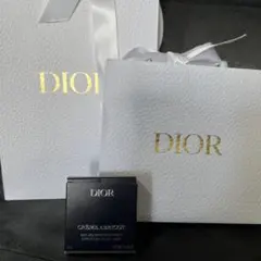 【新品】DIORネイルクリーム2025年限定品(紙袋セット)