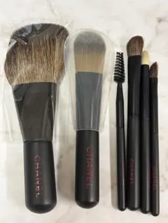 新品未開封 正規限定品 CHANEL メイクミニブラシセット 6本 ポーチ付き
