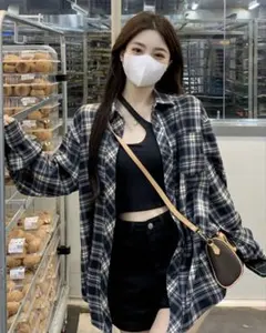 SHEIN チェックシャツのサムネイル
