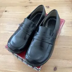 Item thumbnail for item 5d9ad0cd-c74c-4d4e-8065-e55e1be7fb91