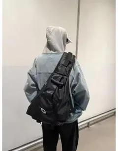 OAKLEY 00s ショルダーバッグ ボディバッグ ワンショルダー Y2K