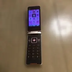 ガラケー　GRATINAグラティーナ　KYY06　3G携帯