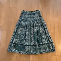 ミュベール　バンダナ柄 フレアロングスカートのサムネイル