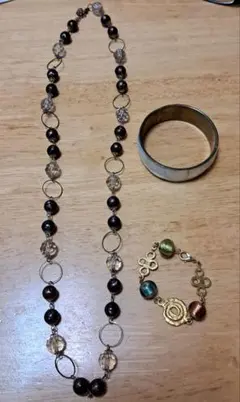 【商品追加で値下げしました】バングル、ネックレス、ブレスレットセット