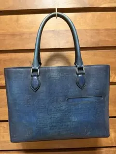 ☆美品☆Berluti ベルルッティ　トゥジュール　トートバッグ　ネイビーブルーのサムネイル
