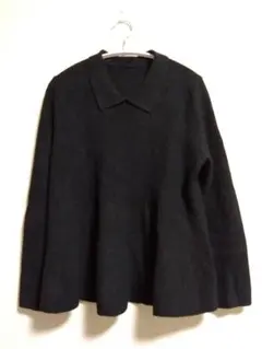 urs ペプラムニット ブラック 襟付き フレア 体型カバー きれいめ　M　黒