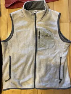 モンベル フリースベスト キッズ 120 ＋ Tシャツ110（ウィックロン）