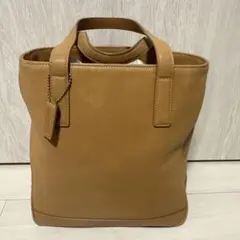 COACH ベージュ レザートートバッグ