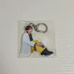 M!LK 山中柔太朗 おすわりアクリルキーホルダー - メルカリ