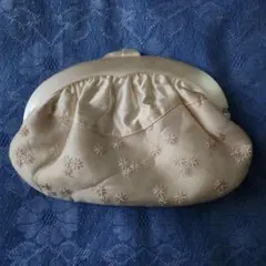 Item thumbnail for item e10bf0f1-e041-4b3d-a351-3d38a378dd49