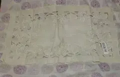 Blannart　レーステーブルセンター　アイボリー　ポリエステル100%