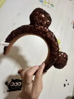 ブラウン クマ耳 スパンコール ヘアバンド