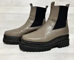 Item thumbnail for item b63afb69-448c-4865-a466-c6461678c1de