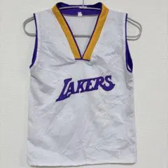 Item thumbnail for item 233dbf6a-6470-4433-8c6b-0cdbb56cb360