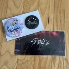 straykids Dome tour アップグレード特典　缶バッジ2種とトレカ