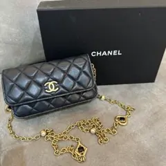 CHANEL ブラックレザー ショルダーバッグ
