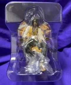 ツイステ プレミアムグレイスシチュエーションフィギュア『レオナ・キングスカラー』