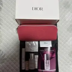 【値下げ】Dior ビューティーオファー ポーチ付きのサムネイル