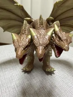 キングギドラ フィギュア 怪獣 ソフビのサムネイル