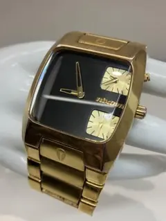 NIXON ニクソン バンクス ゴールドカラー 2針 腕時計のサムネイル