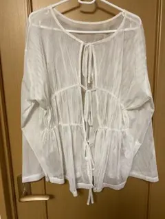 ホワイト 透け感 長袖シャツ