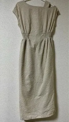 ナイスクラップ　ワンピース　ベージュ系ストライプ　フリーサイズ