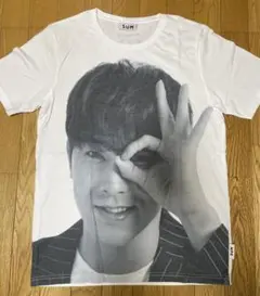 東方神起　ユノ　True Colors 公式Tシャツ　ブラック　ホワイト 東方神起 オフィシャルウェブサイト