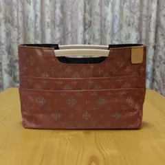 Item thumbnail for item 7a28e568-28ea-42b5-8b1d-e46b2a4d4185