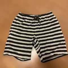 GRAMICCI XL ショートパンツ 黒とグレーのストライプ