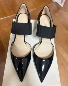 PRADA エナメルパンプス ブラック　38のサムネイル