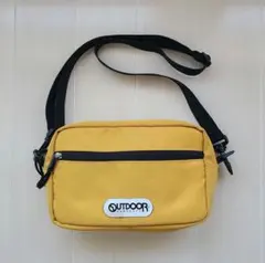 OUTDOOR イエロー ショルダーバッグのサムネイル