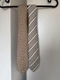 ドット ネクタイ