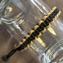 パラコードブレスレット 黒と金