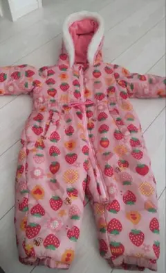 今月削除！スキーウェア90cm いちご柄