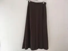 ブラウン　スカート