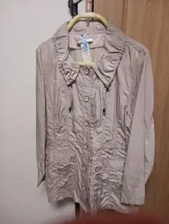 美品！レディースハーフコート ベージュ系 軽量