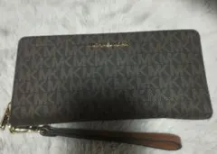 MICHAEL KORS ロゴ入り長財布