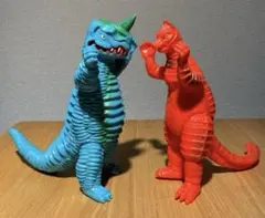 ウルトラ怪獣旧型絶版硬質ソフビアボラスvsバニラ（2871.2615） ウルトラ怪獣旧型絶版硬質ソフビアボラスvsバニラ（2871.2615