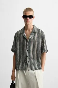 【新品タグ付き】ZARA ザラ 幾何学ジャガードシャツ Mのサムネイル