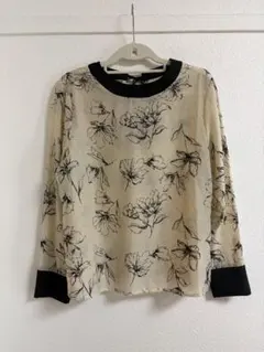junoah バックリボンフロッキーシアーブラウス アイボリーのサムネイル