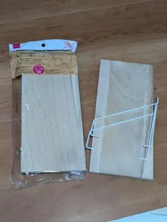 ウォールシェルフ インテリア