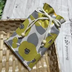 花柄巾着袋 御朱印帳袋　小物入れ　巾着　椿