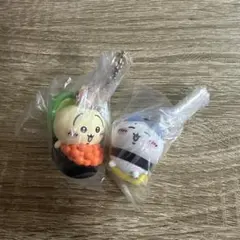 ちいかわ寿司　フィギュアキーホルダー　ガチャガチャ　うさぎ&ハチワレ