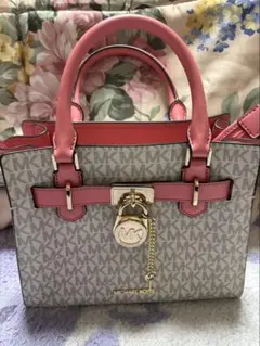 未使用　MICHAEL KORS ロゴ入りハンドバッグ　2way